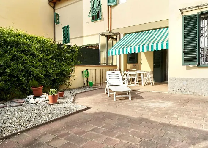 Careggi Garden Flat